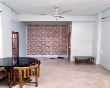 Living Room in 2 BHK Apartment at Dadar East – for Rent