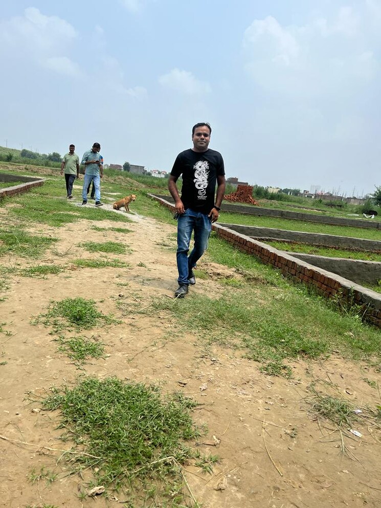 Garden, jewar  45 Sq.Yd. Plot In Jewar Greater Noida 7985265