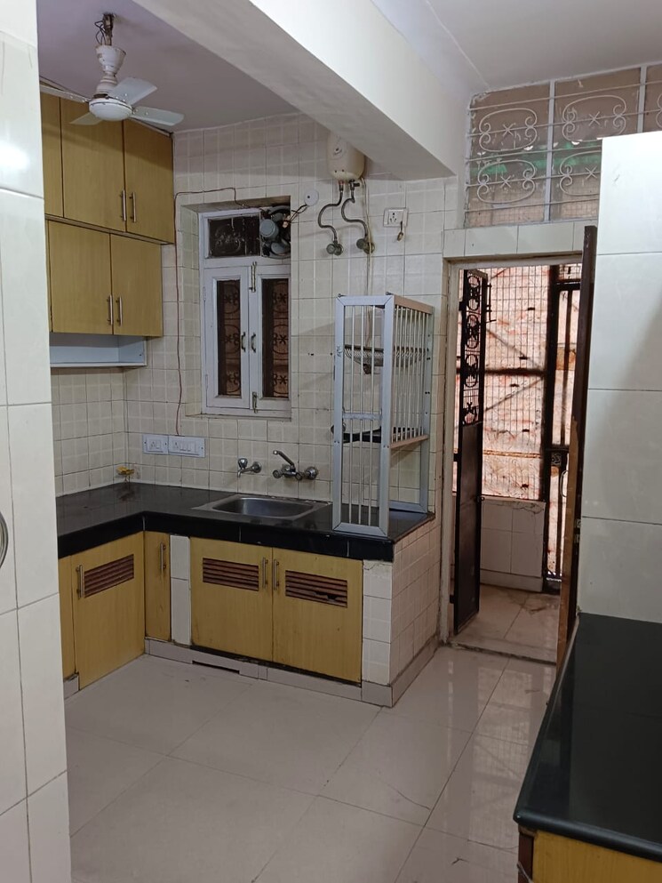 Kitchen, lajpat nagar 4 2 Bedroom 1240 Sq.Ft. Builder Floor In Lajpat Nagar 4 Delhi 7985254