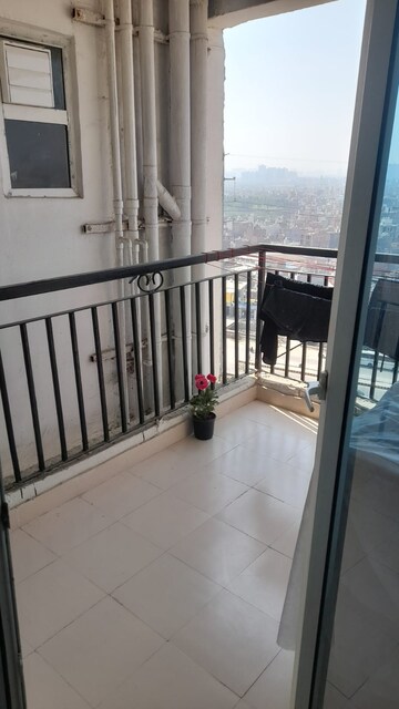 Balcony in 1.5 BHK Apartment at Gaur City 2 - 14th Avenue, Sector 16c Greater Noida – for Rent