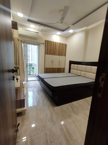 Room in 3 BHK Builder Floor at Paschim Vihar – for Rent