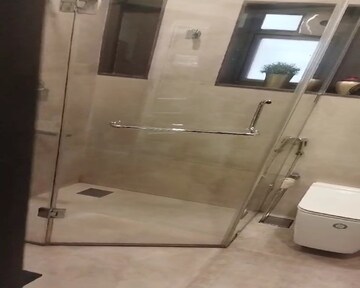 Bathroom in 3.5 BHK Apartment at Dadar East – for Rent