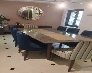 Living Room in 3.5 BHK Apartment at Dadar East – for Rent