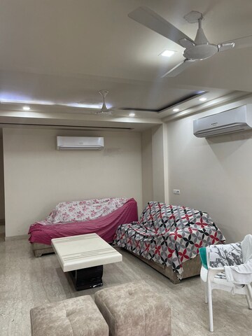 Bedroom in 4 BHK Builder Floor at Paschim Vihar – for Rent