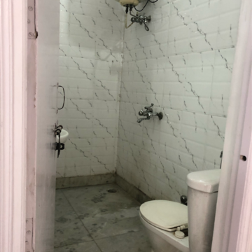 Bathroom in 2.5 BHK Villa at Sector 23 – for Rent