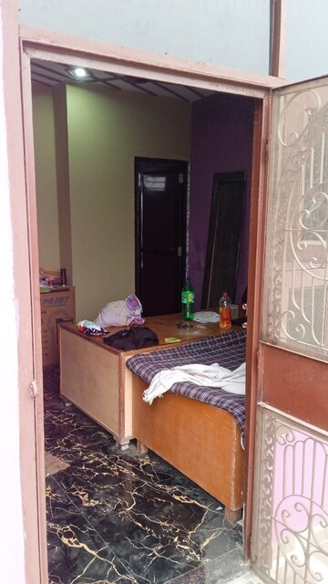 Bedroom in 1 BHK Independent House at Beta Ii Greater Noida – for Rent