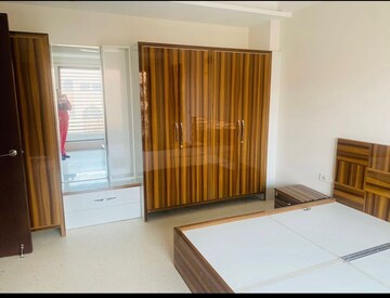 Room in 3 BHK Builder Floor at Paschim Vihar – for Rent