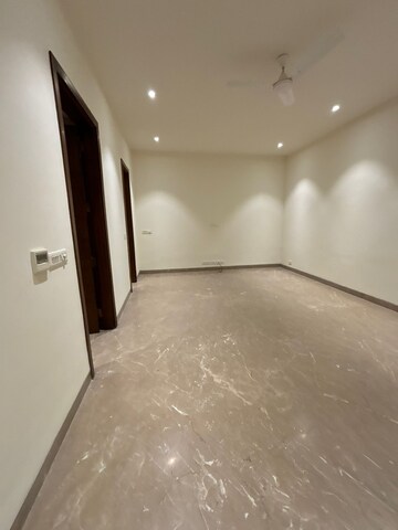 Room in 4 BHK Builder Floor at Gulmohar Park – for Rent