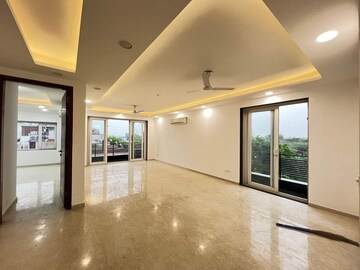 4 BHK Apartment For Rent in East Of Kailash
