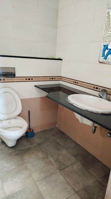 Master Bedroom in 2 BHK Apartment at Magarpatta Jasminium, Hadapsar – for Rent