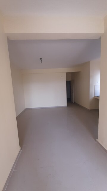 2 BHK Apartment For Rent in Pyramid Elite, Sector 86