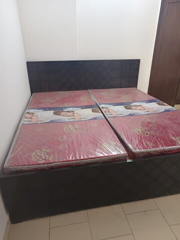 Bedroom in 2 BHK Apartment at Maple Heights, Sector 43 – for Rent