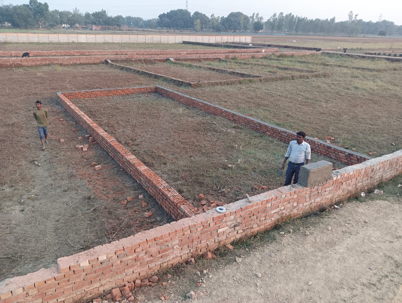 Plot For Sale in Imperial Park City 