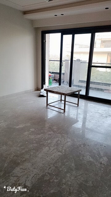 Room in 3 BHK Villa at Eros Rosewood Villas, Sector 50 – for Sale