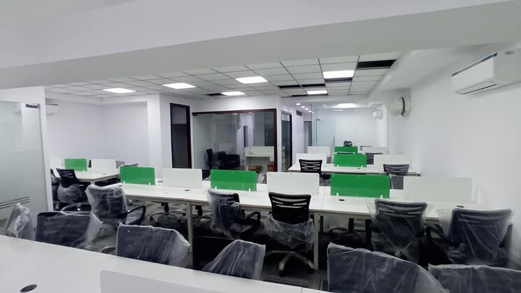 Team Area, new palasia Commercial Office Space 2300 Sq.Ft. In New Palasia Indore 7985889