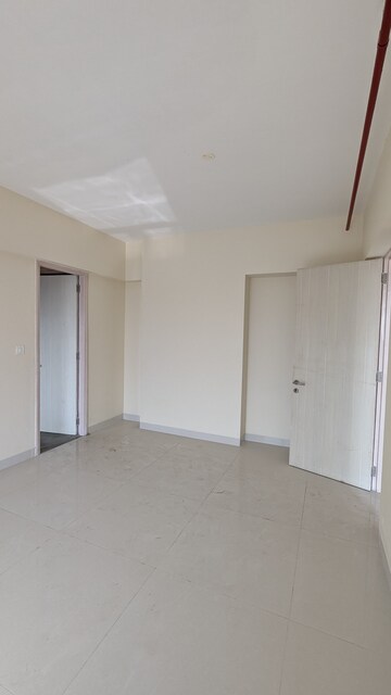 Room in 3 BHK Apartment at S D The Lumiere, Andheri West – for Rent