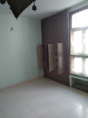 Room in 2 BHK Apartment at Bhind Road – for Rent
