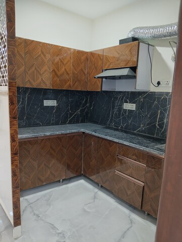 Kitchen in 3 BHK Apartment at Khirki Extension – for Rent