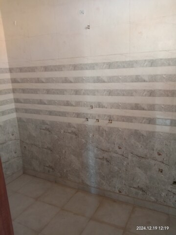 Bathroom in 2 BHK Builder Floor at Sector 16 – for Sale
