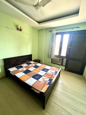 Bedroom in 3 BHK Builder Floor at Ardee City, Sector 52 – for Rent