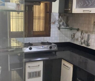 Kitchen in 2 BHK Independent House at Aliganj – for Rent