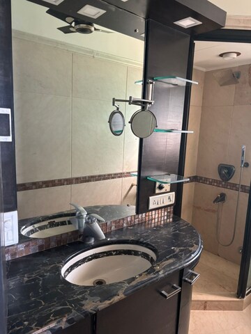 Bathroom in 3 BHK Apartment at Mahalaxmi – for Rent