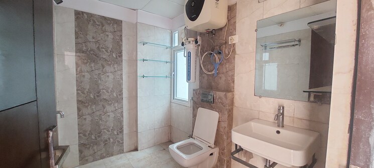 Bathroom, panchsheel-pratistha 3 Bedroom 2050 Sq.Ft. Apartment In Sector 75 Noida 7985974