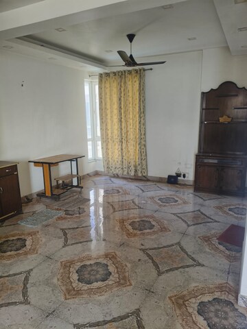 Living Room in 3.5 BHK Apartment at Ardee City The Residency, Sector 52 – for Rent