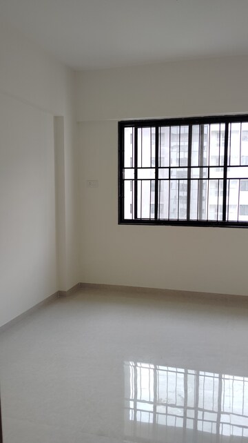 Room in 3 BHK Apartment at Kohinoor Viva City, Dhanori – for Sale