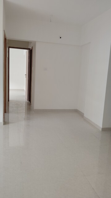 Room in 3 BHK Apartment at Kohinoor Viva City, Dhanori – for Sale