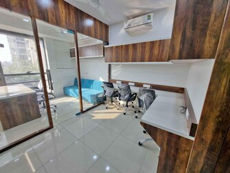 Commercial Office Space 1000 Sq.Ft. For Rent in Regal Square Indore  7986023