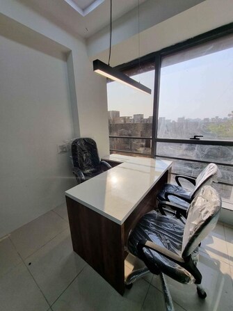 Commercial Office Space 1000 Sq.Ft. For Rent in Regal Square Indore  7986023