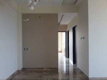 Room in 2 BHK Apartment at Eden Garden Tower, Chembur – for Rent