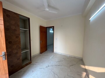 1 BHK Builder Floor For Rent in Saket