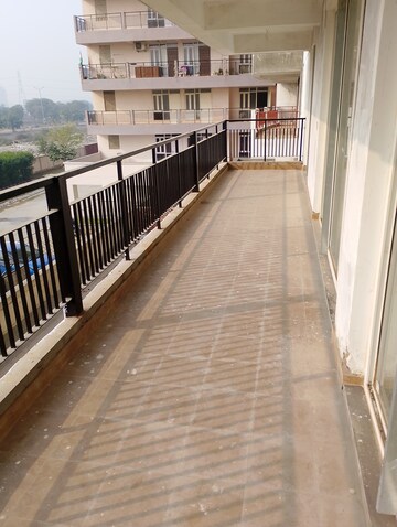 Balcony in 3 BHK Apartment at Pareena The Elite Residences, Sector 99 – for Sale
