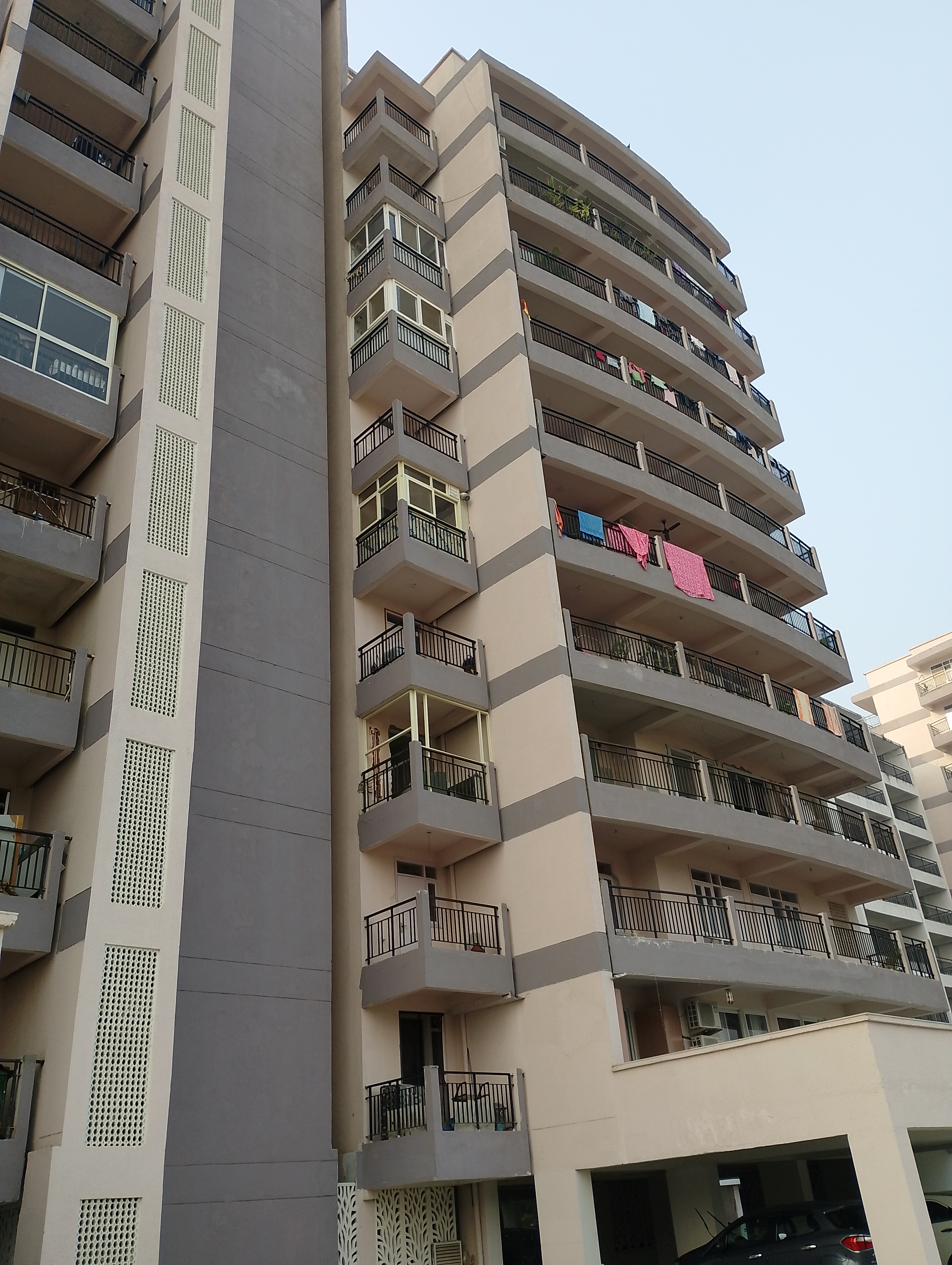 3 BHK + Servant Room 1970 Sq.Ft. Apartment in Pareena The Elite Residences