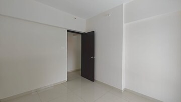 Room in 3 BHK Apartment at Amazon Park, Borivali West – for Sale