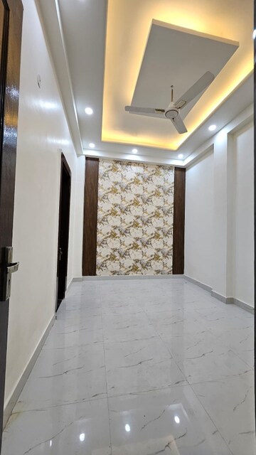 Building Lobby in 1 BHK Apartment at New Sai Shrushti Complex, Mira Road – for Rent