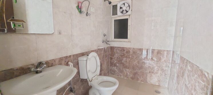 Bathroom, gardenia-golf-city 3 Bedroom 1750 Sq.Ft. Apartment In Sector 75 Noida 7986240