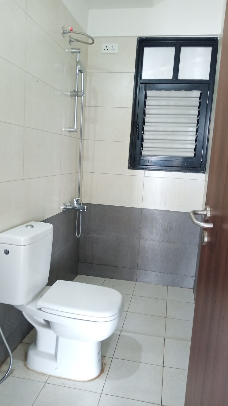 Bathroom, nanded-city-pancham 2 Bedroom 955 Sq.Ft. Apartment In Nanded Pune 7986352