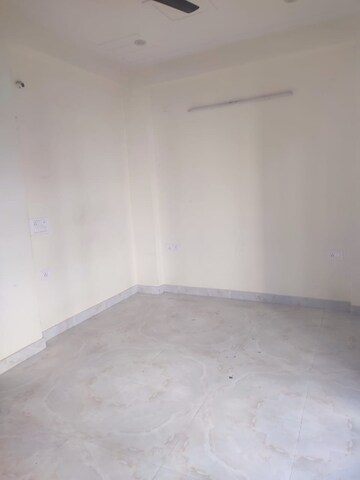 Master Bedroom in 2 BHK Builder Floor at Greenwood City, Sector 40 – for Rent