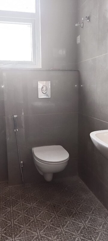 Bathroom in 2 BHK Builder Floor at Greenwood City, Sector 40 – for Rent