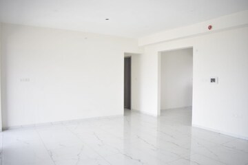 Room in 3 BHK Apartment at Mandarin 33 West Avenue, Baner – for Sale