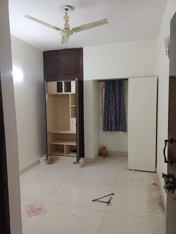 Room in 2 BHK Apartment at Ip Extension – for Rent