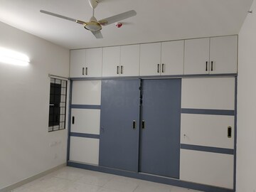 Room in 2.5 BHK Apartment at Prestige High Fields, Gachibowli – for Rent