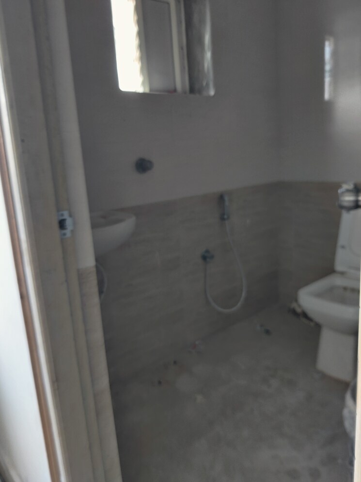 Bathroom, siri-enclave-narsingi 3 Bedroom 1510 Sq.Ft. Apartment In Narsingi Hyderabad 7986716