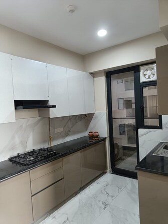 2 BHK Apartment For Rent in The Meadows Near Vaishno Devi Circle On Sg Highway Ahmedabad  7987059