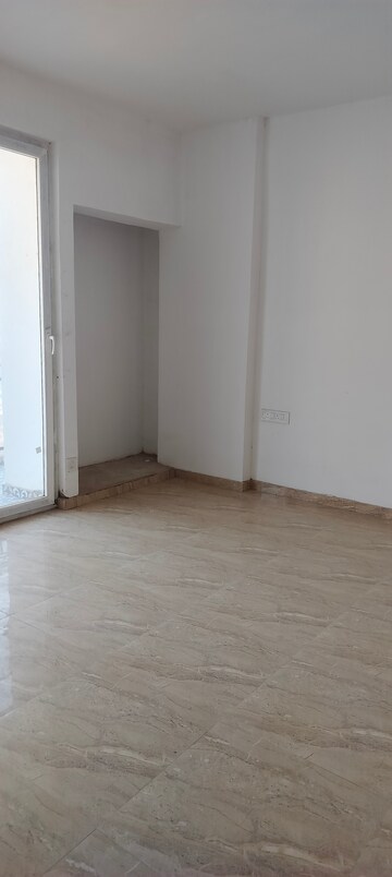 Room in 3 BHK Apartment at SLF Anushree, Sector 75 – for Sale