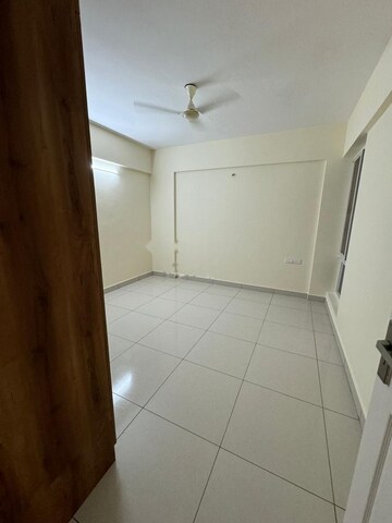 Bathroom in 3 BHK Apartment at Harlur – for Rent