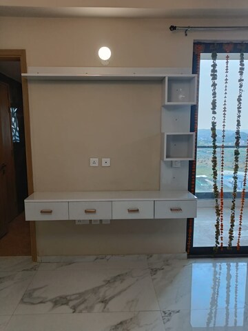 Room in 1.5 BHK Apartment at Cloud 9, Pune Airport – for Sale